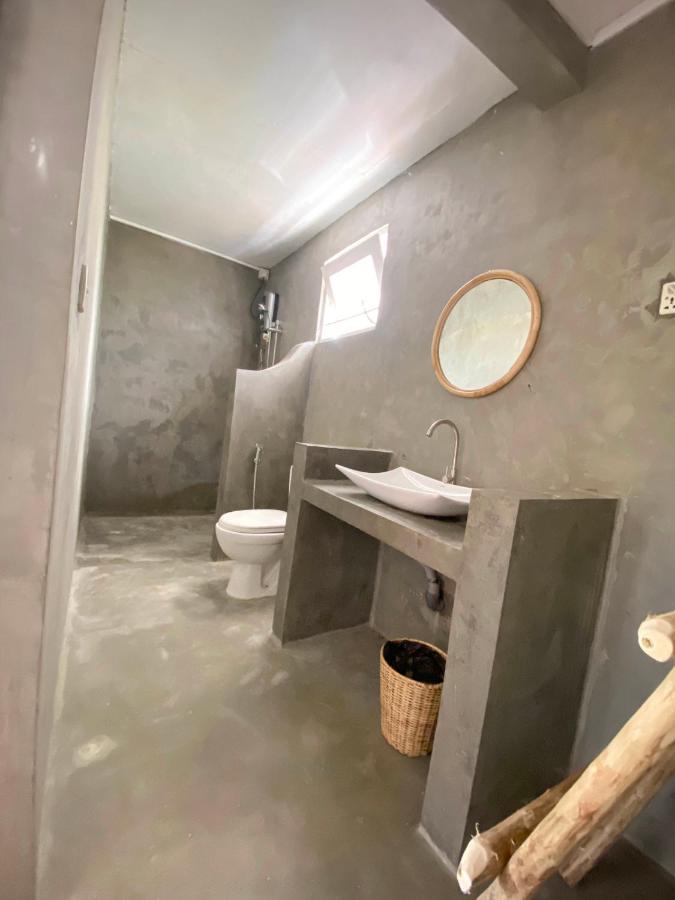 Hotel Sky Breeze Unawatuna Exterior foto