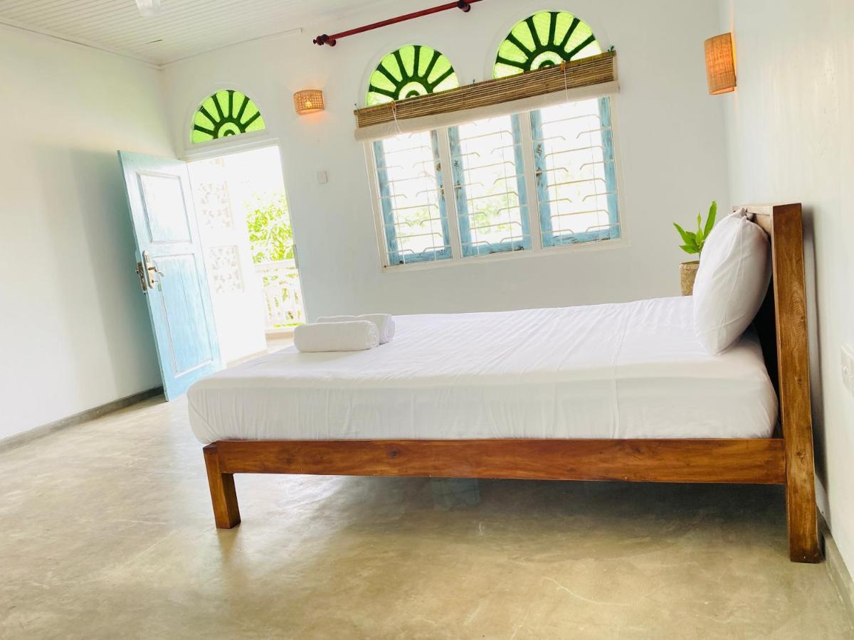 Hotel Sky Breeze Unawatuna Exterior foto